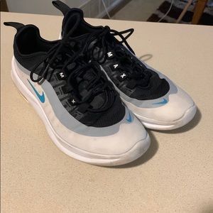 Nike Air Max Boys 5.5Y